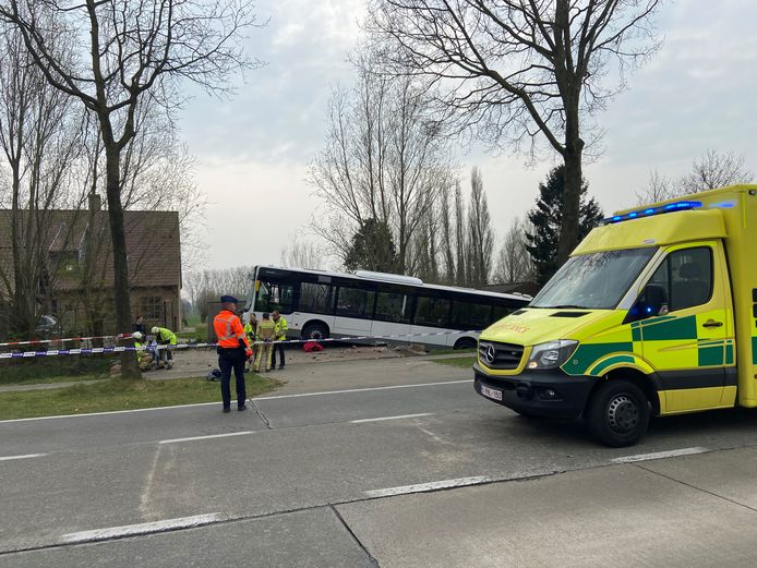 Ongeval bus De Lijn Sijsele