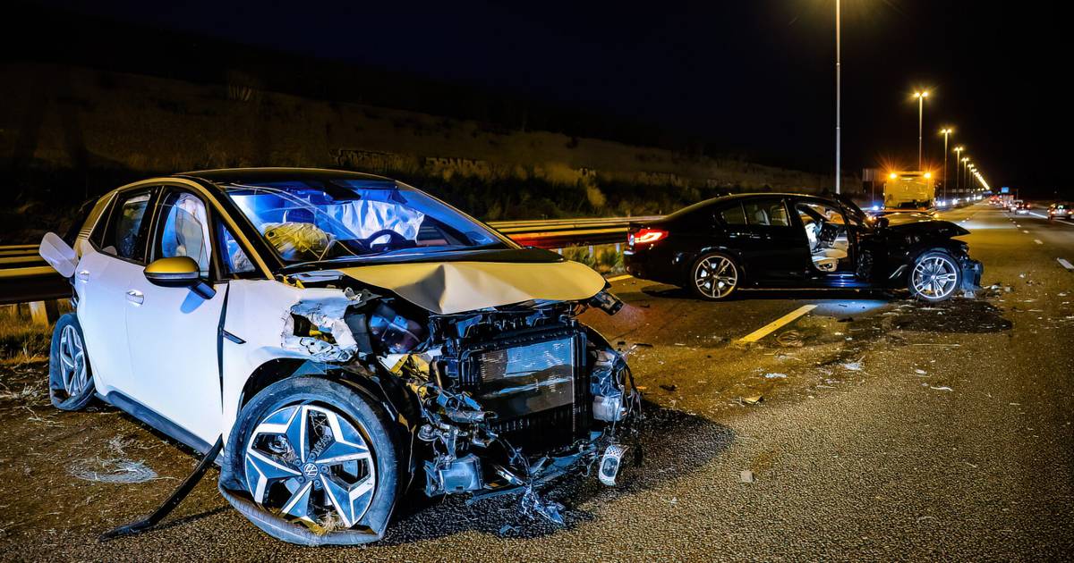 Tilburger raakt gewond bij aanrijding op A58, auto bestuurder uit Helmond in beslag genomen.
