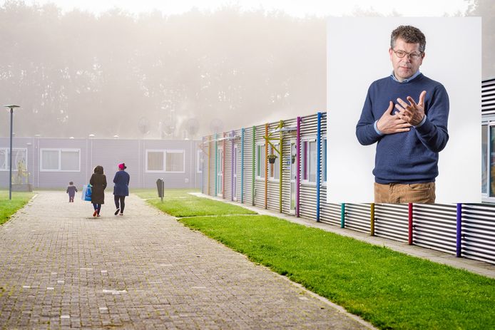 Het AZC in Rijswijk. Inzet: Axel Veldhuijzen, chef AD Haagsche Courant.