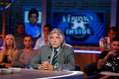 Minister wil in gesprek met Johan Derksen over homo-uitspraken