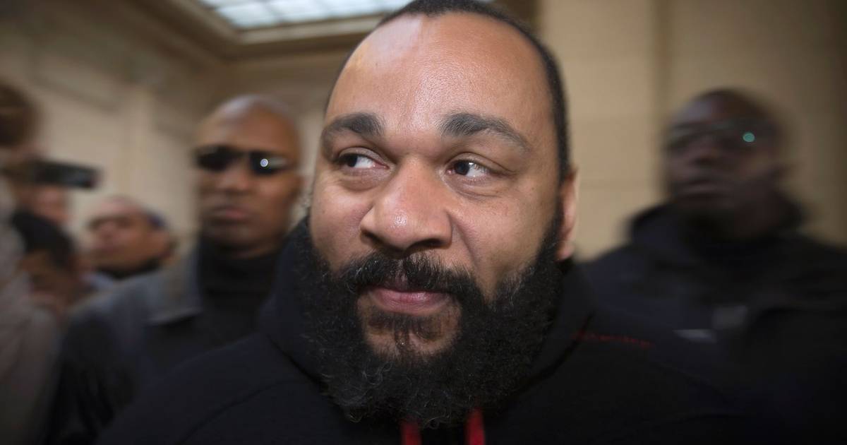 Dieudonne Affiche Une Volonte D Apaisement Face Au Tribunal Monde 7sur7 Be