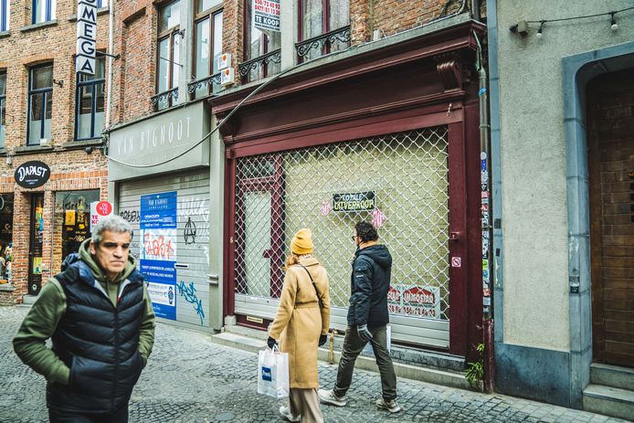 De pelsenwinkel in de Donkersteeg is na meer dan honderd jaar definitief gesloten.