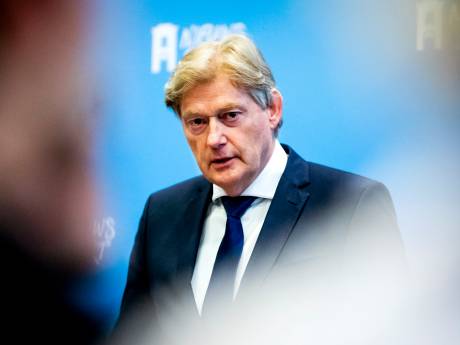 Oudgediende Martin van Rijn (PvdA) is de komende drie maanden minister voor Medische Zorg