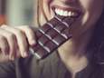 Zwarte chocolade en nog 14 verrassende voedingsmiddelen voor een plattere buik<br>