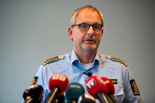 Inspecteur Tommy Brøske tijdens een persconferentie.