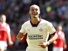 PSV verzekert zich met uitblinker Xavi Simons van tweede plek, AZ profiteert niet van misstap Ajax