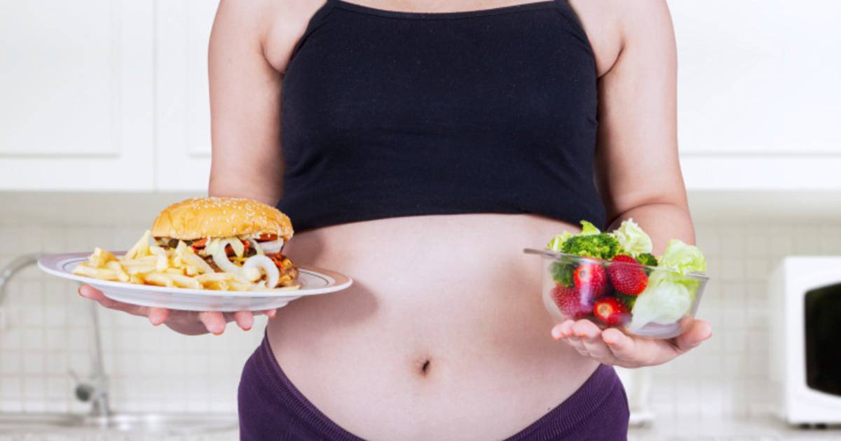 Толстая забеременела. Ожирение. Ожирение еда. Нездоровый образ жизни беременной. Вредные пищи беременным.