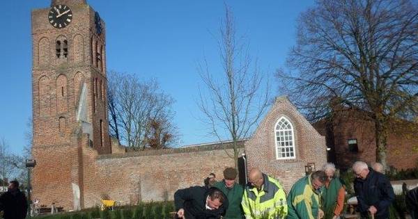 Werkzaamheden terrein rond Andelse Romboutstoren afgerond