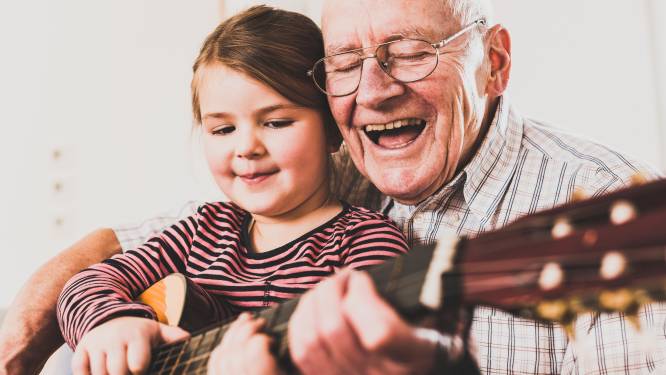 3 miljoen Belgen doen aan pensioensparen: doe je dat best via de bank of via een verzekeringsmaatschappij? 
