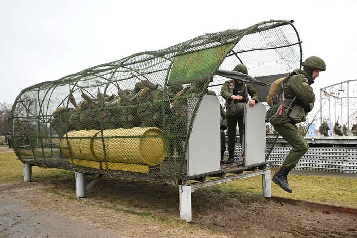 Een oefening van Wit-Russische parachutisten