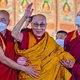 Dalai lama liet jongetje aan tong zuigen en betuigt spijt: ‘Plaagde op speelse manier’