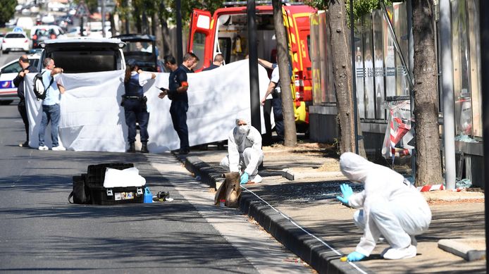 De politie onderzoekt de plek in Marseille
