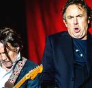 De afgeborstelde replica van Koen Wauters en Marco Borsato