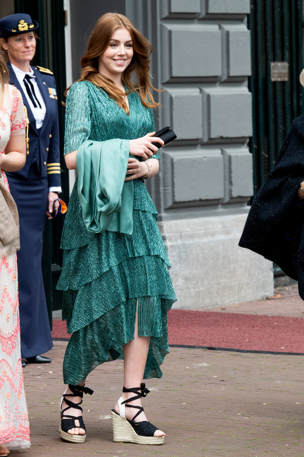 Prinses Amalia droeg onder jurk de schoen der schoenen | Foto | gelderlander.nl