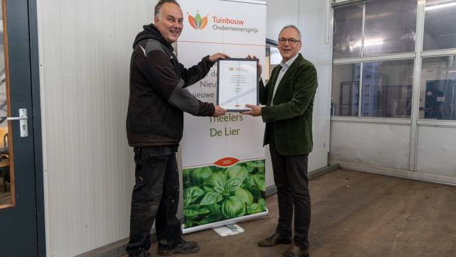 Theelers in de prijzen tijdens uitreiking Tuinbouw Ondernemersprijs bij Koppert Cress