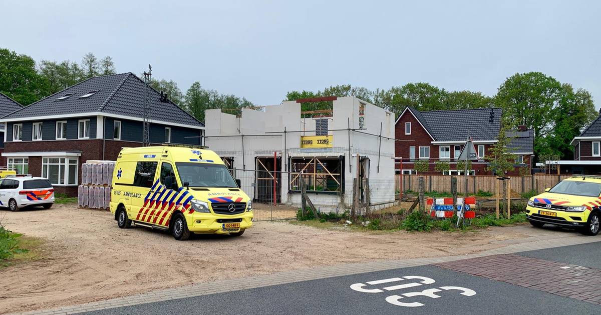 Twee gewonden bij ongeval op bouwplaats in Oldenzaal.