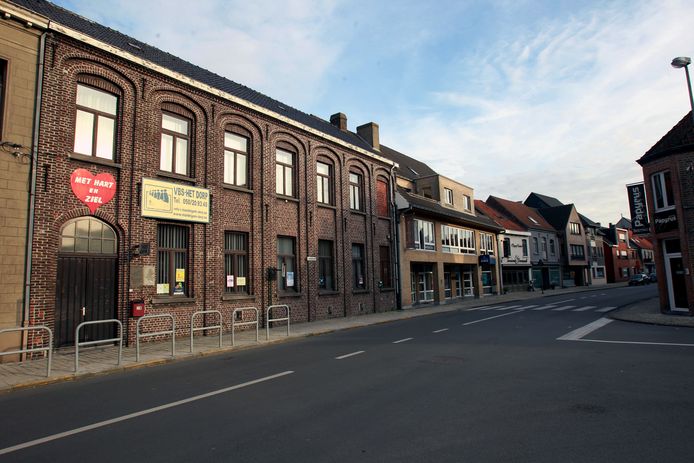 De huidige gebouwen van Zedelgem Dorp basisschool zijn fel verouderd