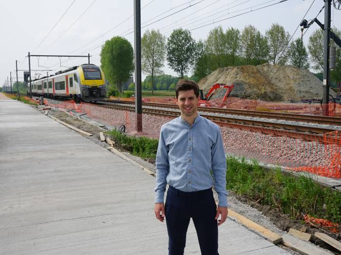 Infrabel dient aanvraag in voor nieuwe spoorwegbrug: “Alle overwegen in Melsele verdwijnen tegen 2028”