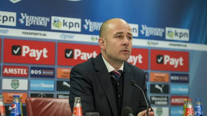 Peesjevee-podcast ter nagedachtenis aan PSV-perschef Thijs Slegers: ‘Hij was altijd bereikbaar en snapte de dynamiek’