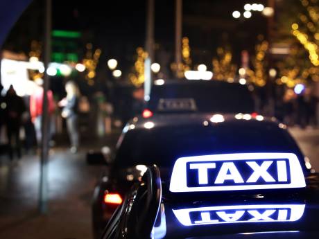 Bredase taxichauffeur raakt vergunning kwijt omdat hij joggingbroek draagt: ‘Je kunt ook overdrijven’