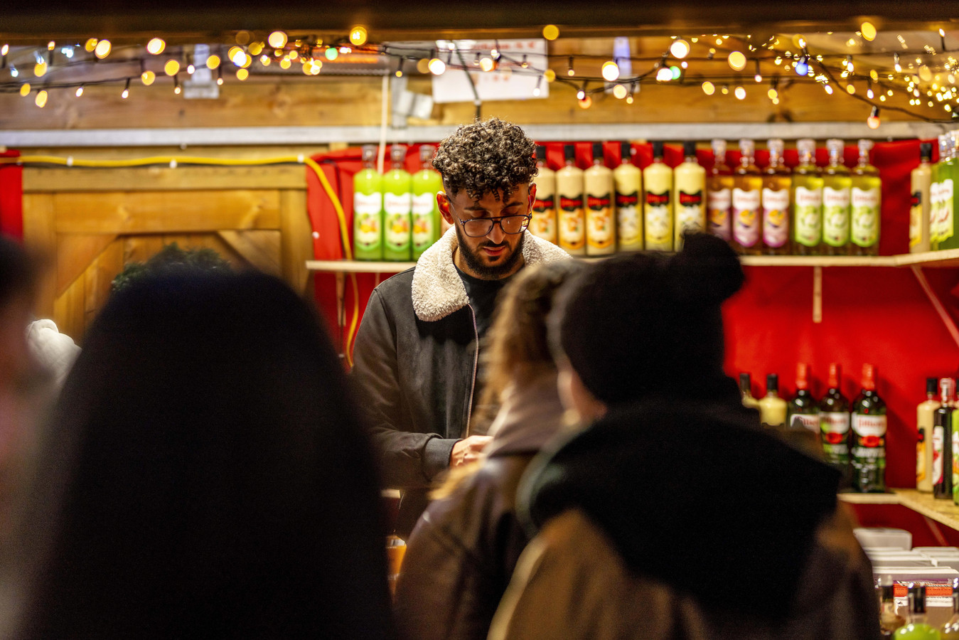 Het grote geld achter de Vlaamse kerstmarkten “Een jeneverkot huren