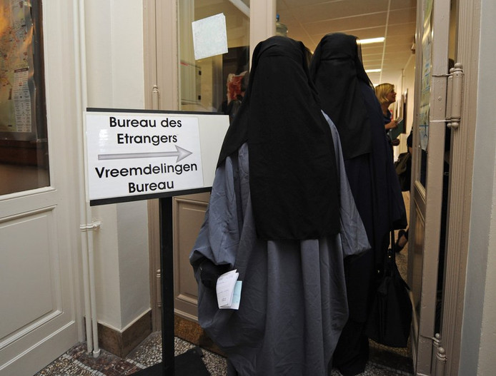 RÃ©sultat de recherche d'images pour "burqa Ã  bruxelles"