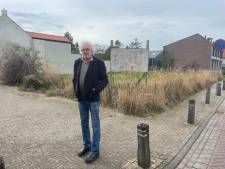 Rechter fronst wenkbrauwen over woning met vier badkamers in hotel Retranchement