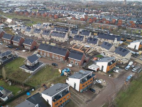 Bordje ‘Uitverkocht!’ hangt aan de Piekenhoef, na 17 jaar: ‘Een hoofdstuk wordt afgesloten’