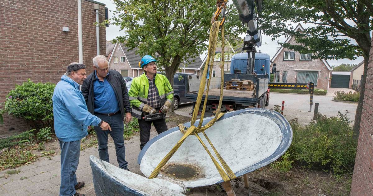 ‘Megamossel’ uit Geersdijk onderweg naar Yerseke