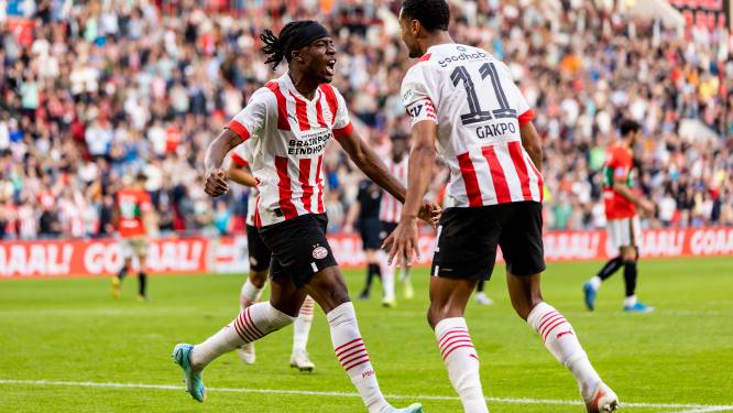 Brieven | Trouwe supporters van PSV flink bedrogen | Bij pinnen verplichten even je gezicht te laten zien