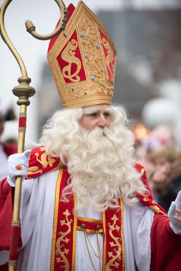 Video Fotospecial Sinterklaas Krijgt Hartelijk Onthaal En Stelt