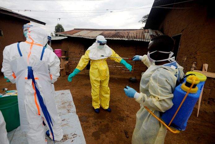 Hulpverleners bij een ebola-uitbraak in de Democratische Republiek Congo (archief).