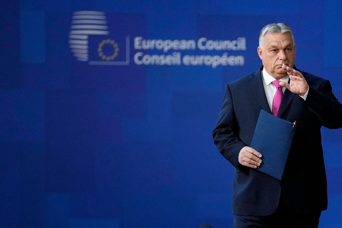 De Hongaarse premier Viktor Orbán had zich van tevoren stellig uitgesproken tegen het besluit en dreigde het te blokkeren.