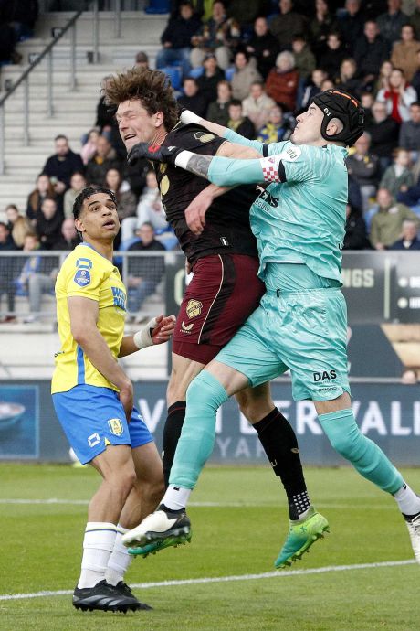 Recordgoal Sam Lammers voorkomt nederlaag FC Utrecht in Waalwijk
