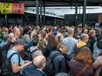 <br>Luchthaven Charleroi dicht voor vertrekkende vluchten door staking, tientallen reizigers weigeren te vertrekken