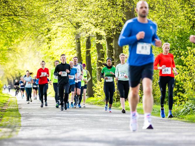 Halve Marathon van Nieuwleusen in trek bij atleten uit het hele land: ‘Weer eens wat anders’