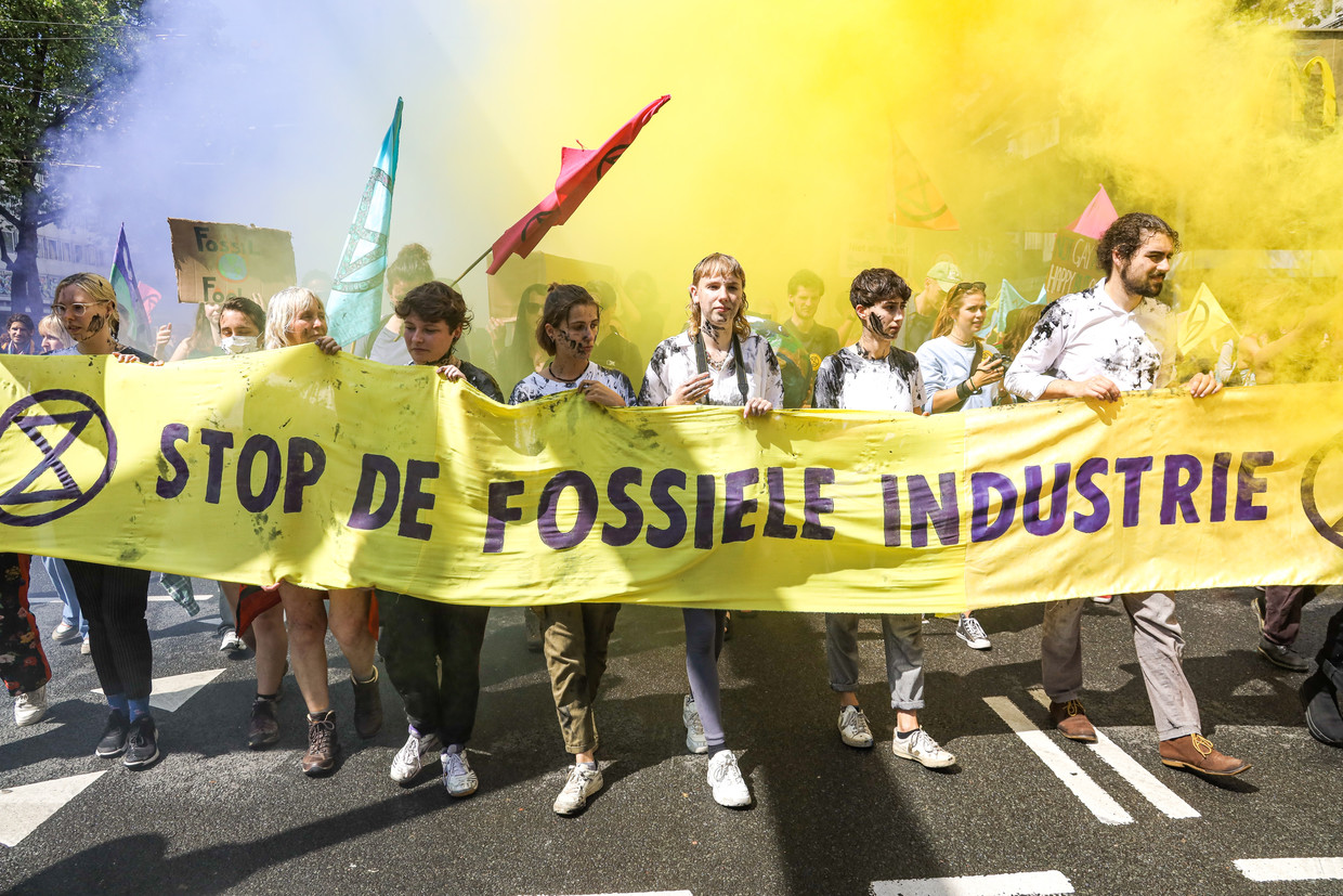 Protest van klimaatactiegroep Extinction Rebellion in Rotterdam. Beeld ANP / Sandra Uittenbogaart