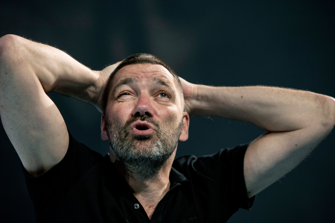 Theo Maassen is harder, onweerstaanbaarder en poëtischer dan ooit