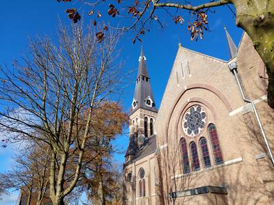 ‘Riel in de Tweede Wereldoorlog’ leverde ook een staalhelm als speelgoed op