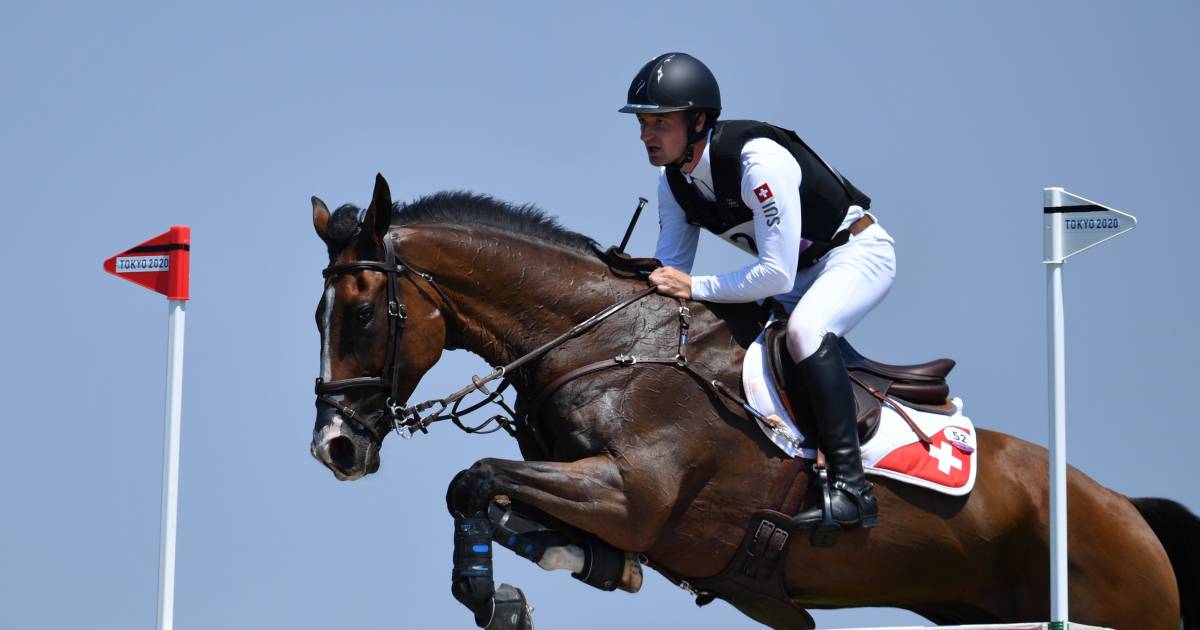 Drama in olympische eventing: Zwitser moet paard laten ...