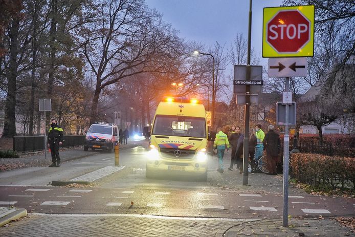 November 2020: vrouw op de fiets is geschept door een automobilist op de kruising van het Stroomdalpad met de Baerdijk in Oisterwijk.