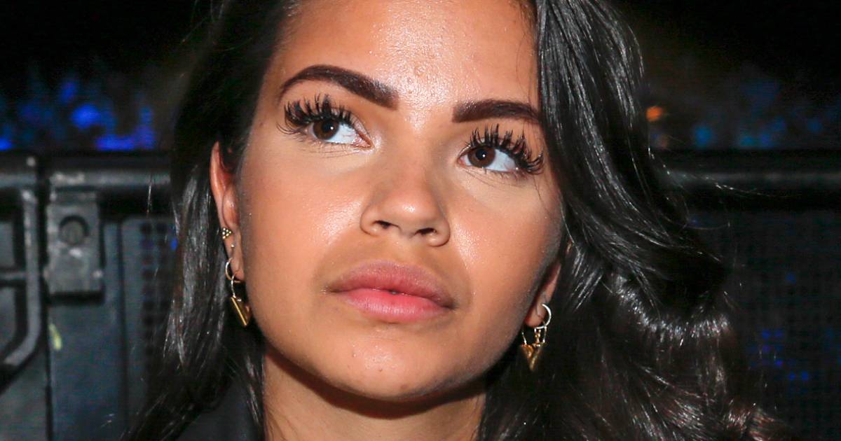 Vlogster Monica Geuze filmt in auto geslachtsdeel vriend Lars Veldwijk Show destentor.nl