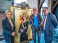Onthulling van het burgemeestersportret van Ilse Uyttersprot in het belfort in Aalst, in aanwezigheid van Suzanne Moortgat (de mama van Ilse).