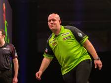 Michael van Gerwen ziet zegereeks Premier League eindigen tegen wereldkampioen Humphries: ‘Ik had het koud’