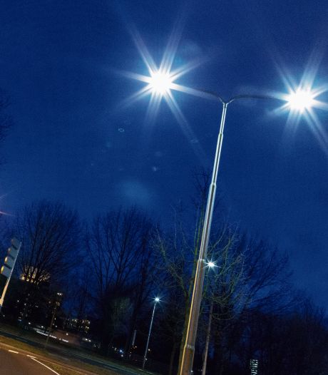 Amersfoort overstag na torenhoge energierekening: stad ‘zo snel mogelijk’ over op ledverlichting 