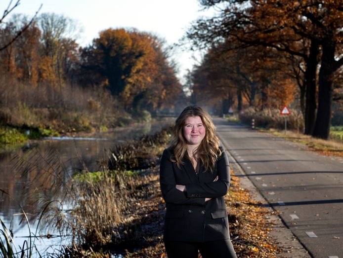 Janke van Dijk uit Helenaveen specialiseert zich met PaludiPlants in ‘natte teelten’, met name lisdodde.