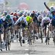 Sam Bennett gooit bloemetjes naar ‘beste sprintaantrekkers ooit’