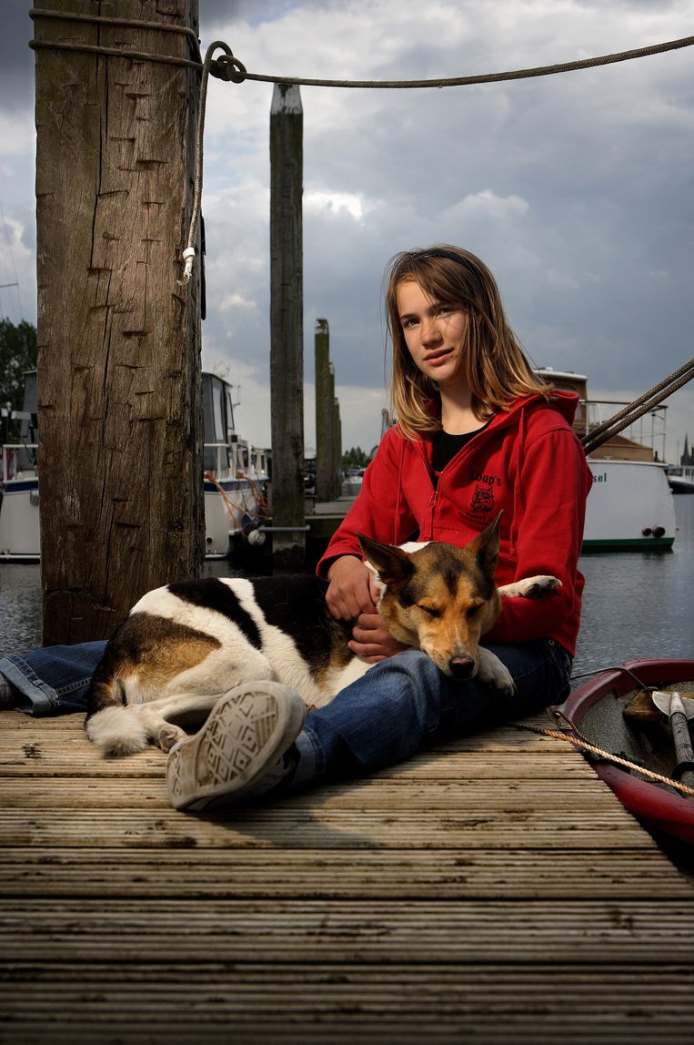 Laura Dekker (14) zeilt over twee weken wereld rond De
