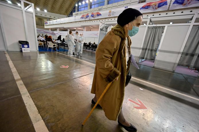 Vaccinatiecentrum in de Servische hoofdstad Belgrado, waar met een Chinees vaccin wordt ingeënt