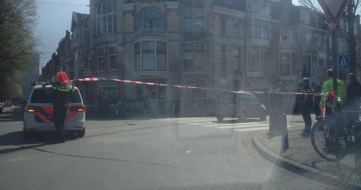Voetganger gewond na aanrijding op Frederik Hendriklaan.